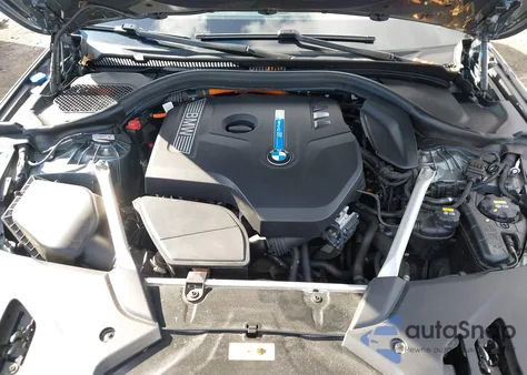 2018 BMW 530E xDrive Iperformance z USA, uszkodzony, nr VIN WBAJB1C57JB374572